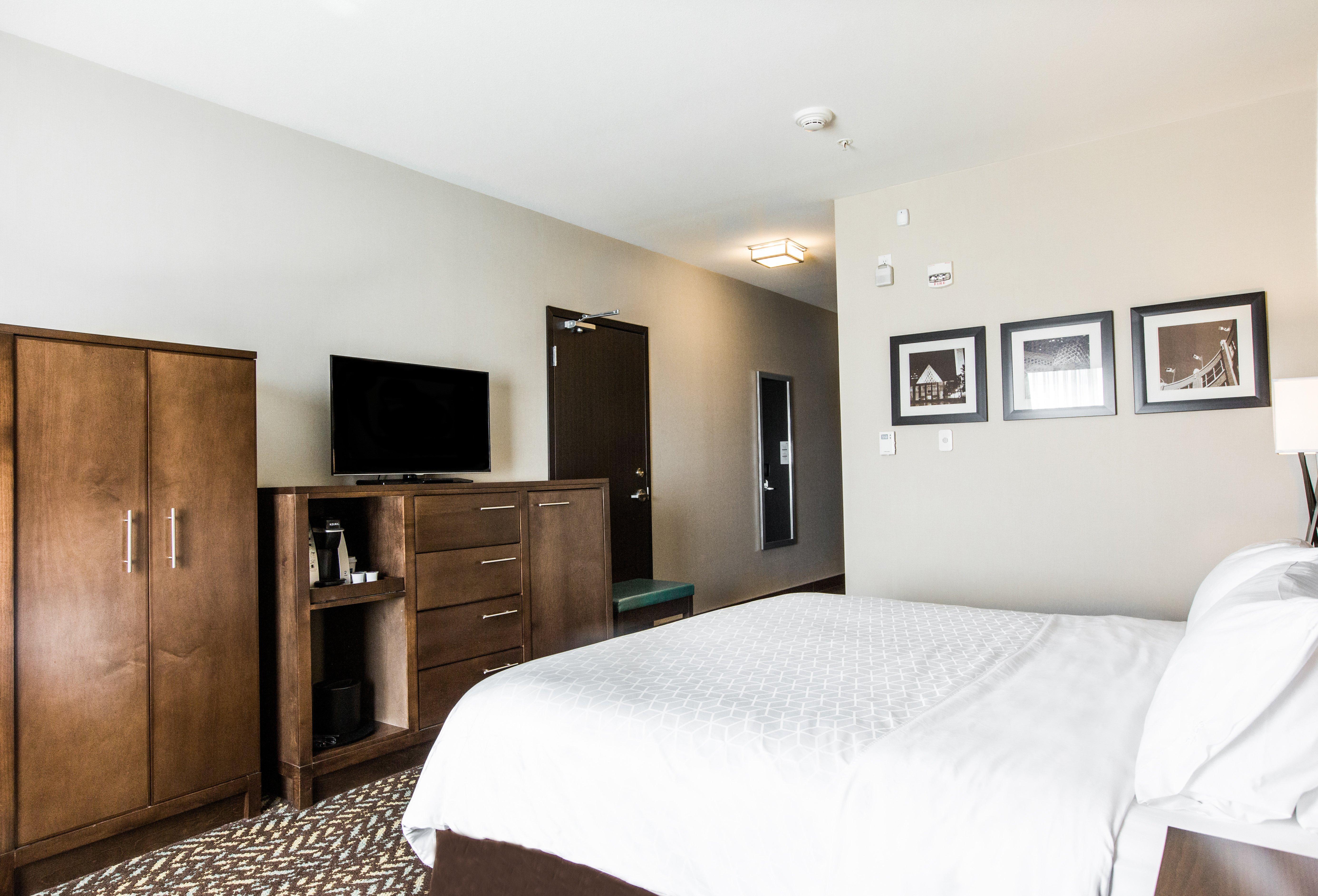 Holiday Inn Express & Suites Spruce Grove - Stony Plain By Ihg Bagian luar foto