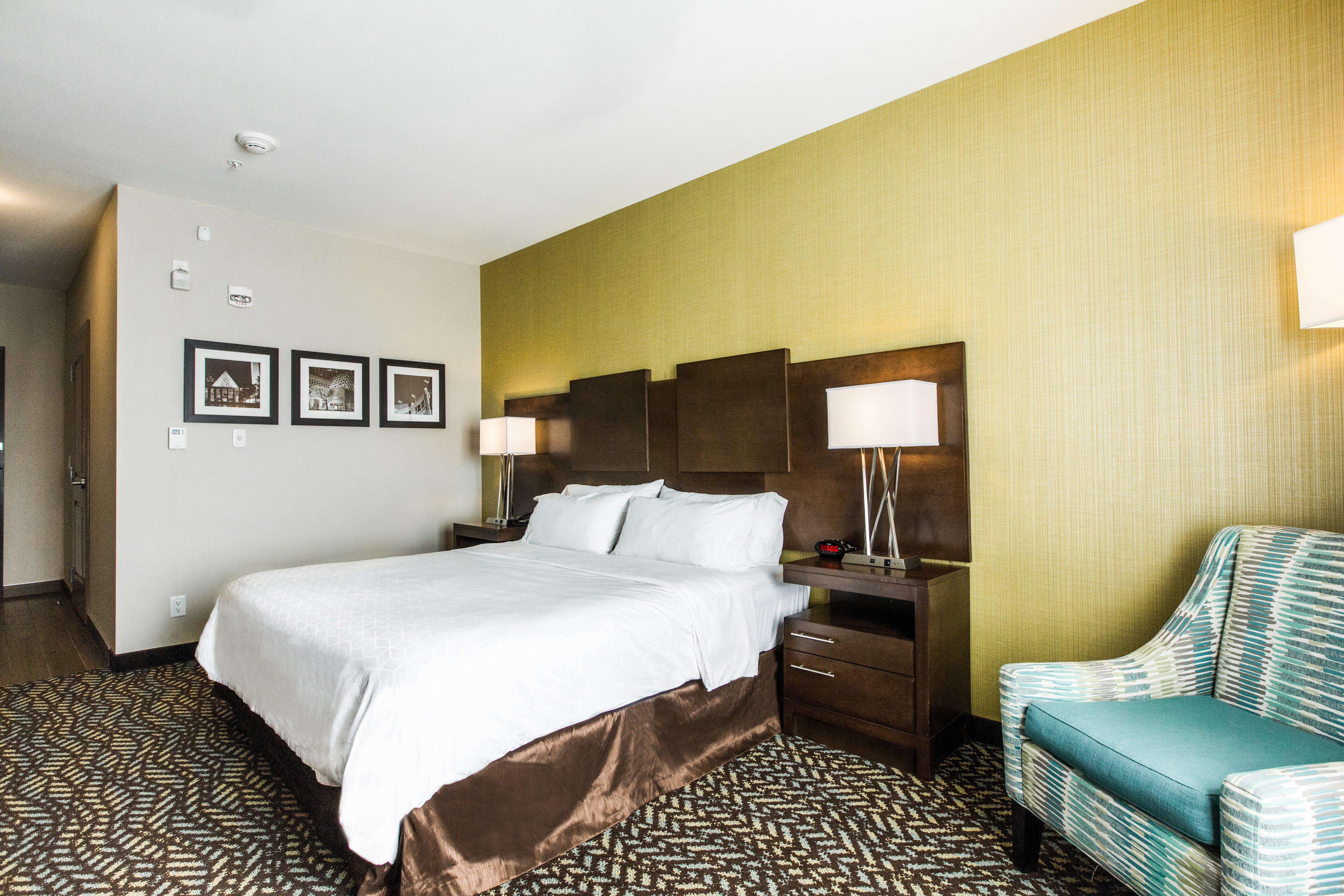 Holiday Inn Express & Suites Spruce Grove - Stony Plain By Ihg Bagian luar foto