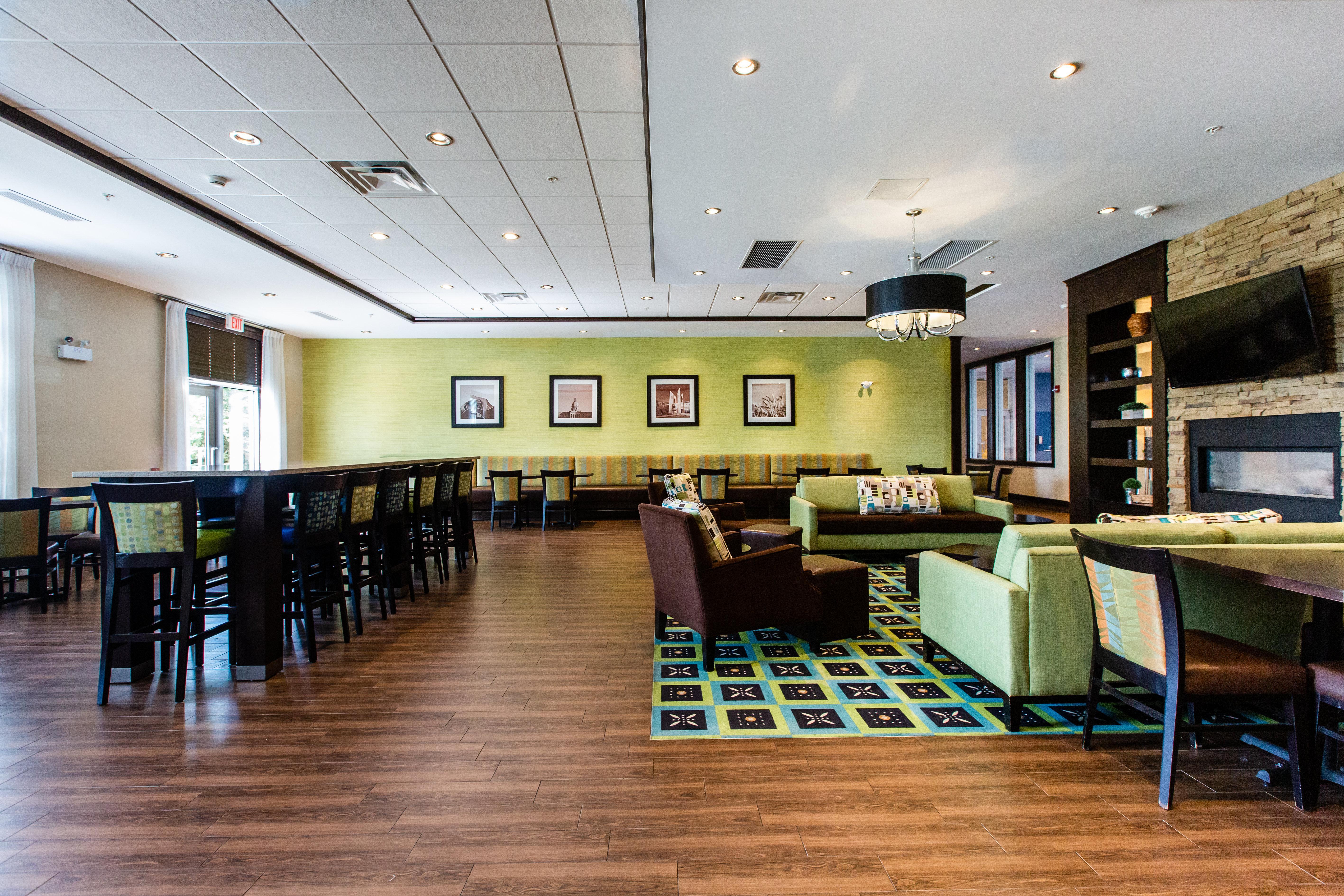 Holiday Inn Express & Suites Spruce Grove - Stony Plain By Ihg Bagian luar foto