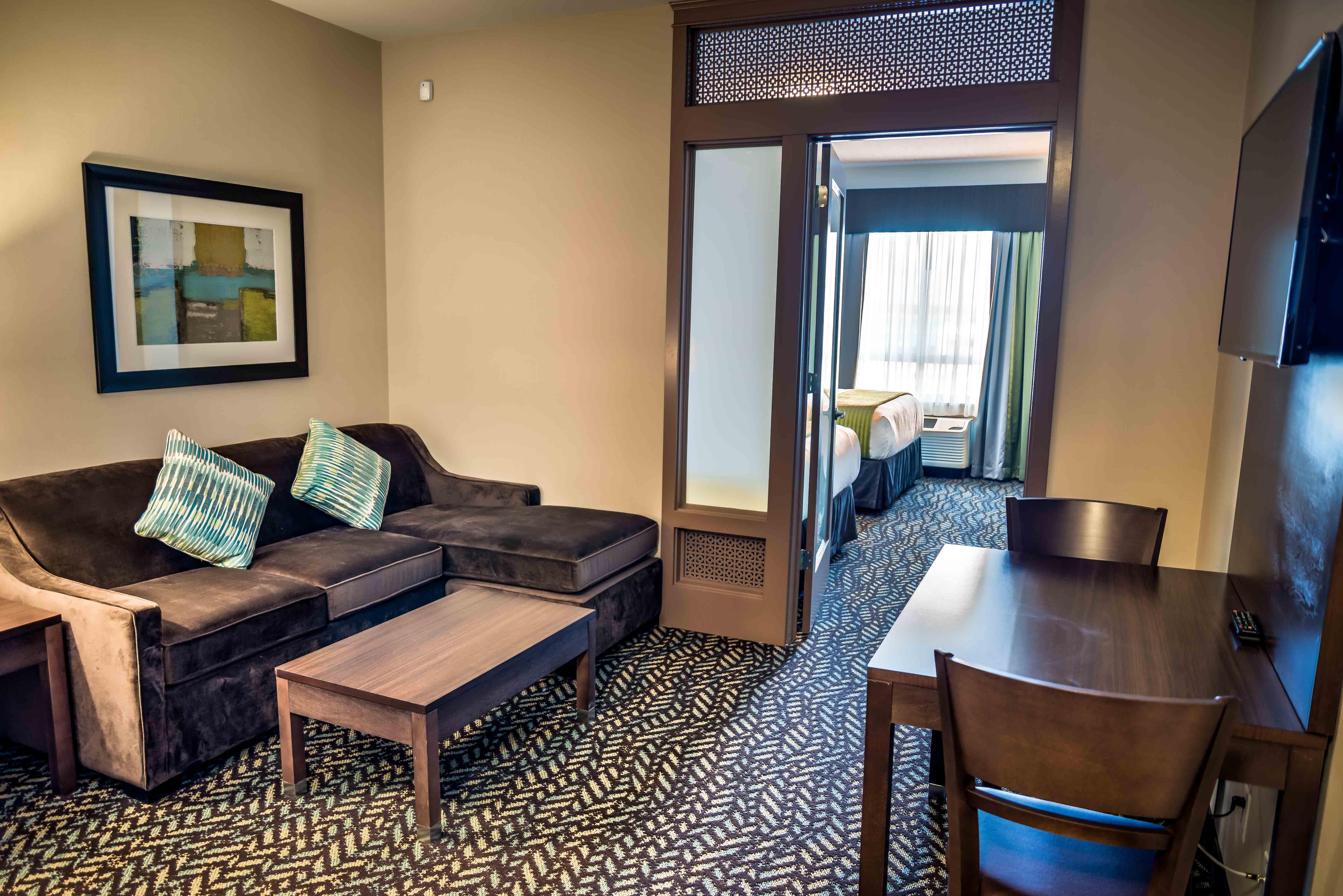 Holiday Inn Express & Suites Spruce Grove - Stony Plain By Ihg Bagian luar foto