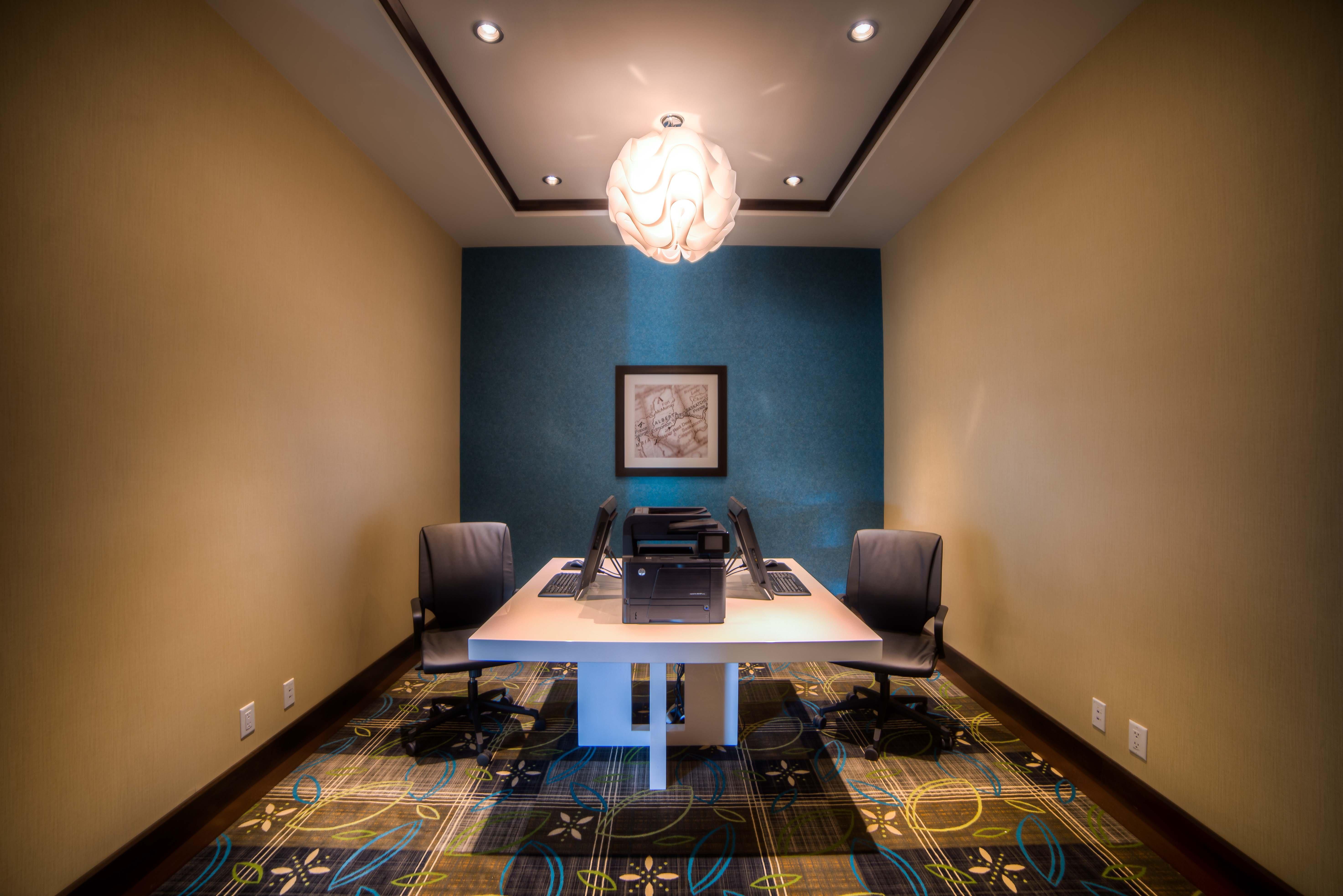 Holiday Inn Express & Suites Spruce Grove - Stony Plain By Ihg Bagian luar foto