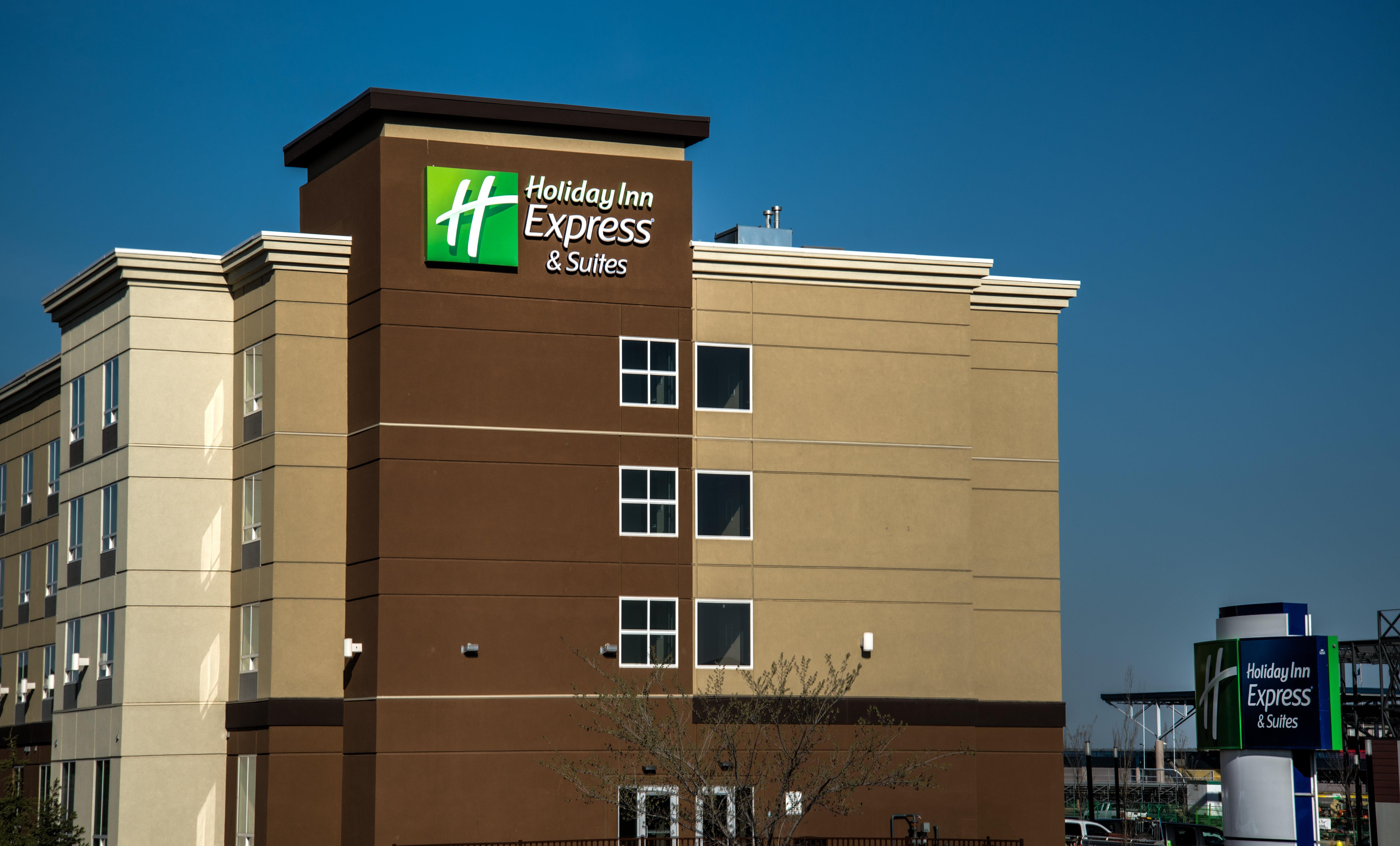 Holiday Inn Express & Suites Spruce Grove - Stony Plain By Ihg Bagian luar foto