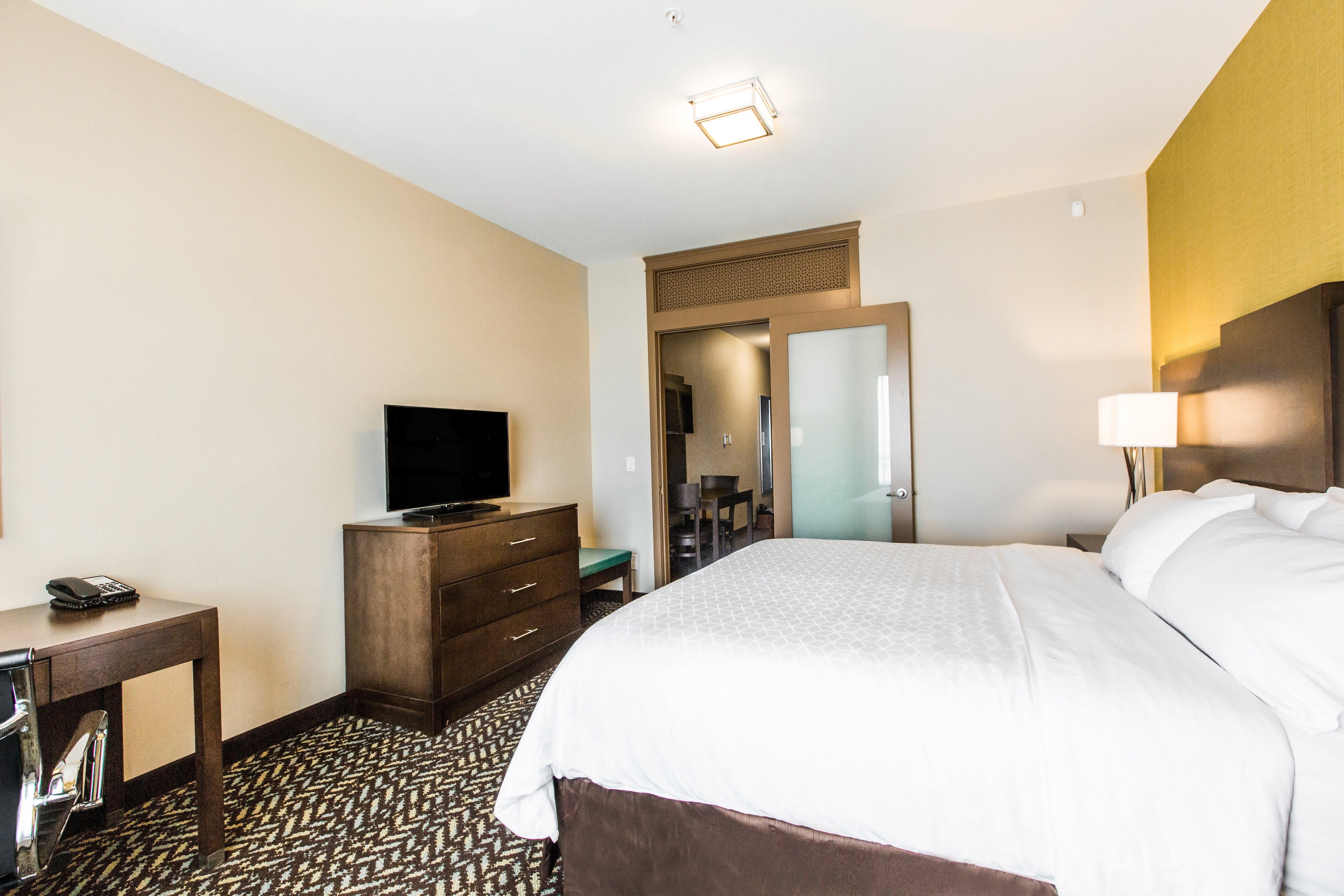 Holiday Inn Express & Suites Spruce Grove - Stony Plain By Ihg Bagian luar foto