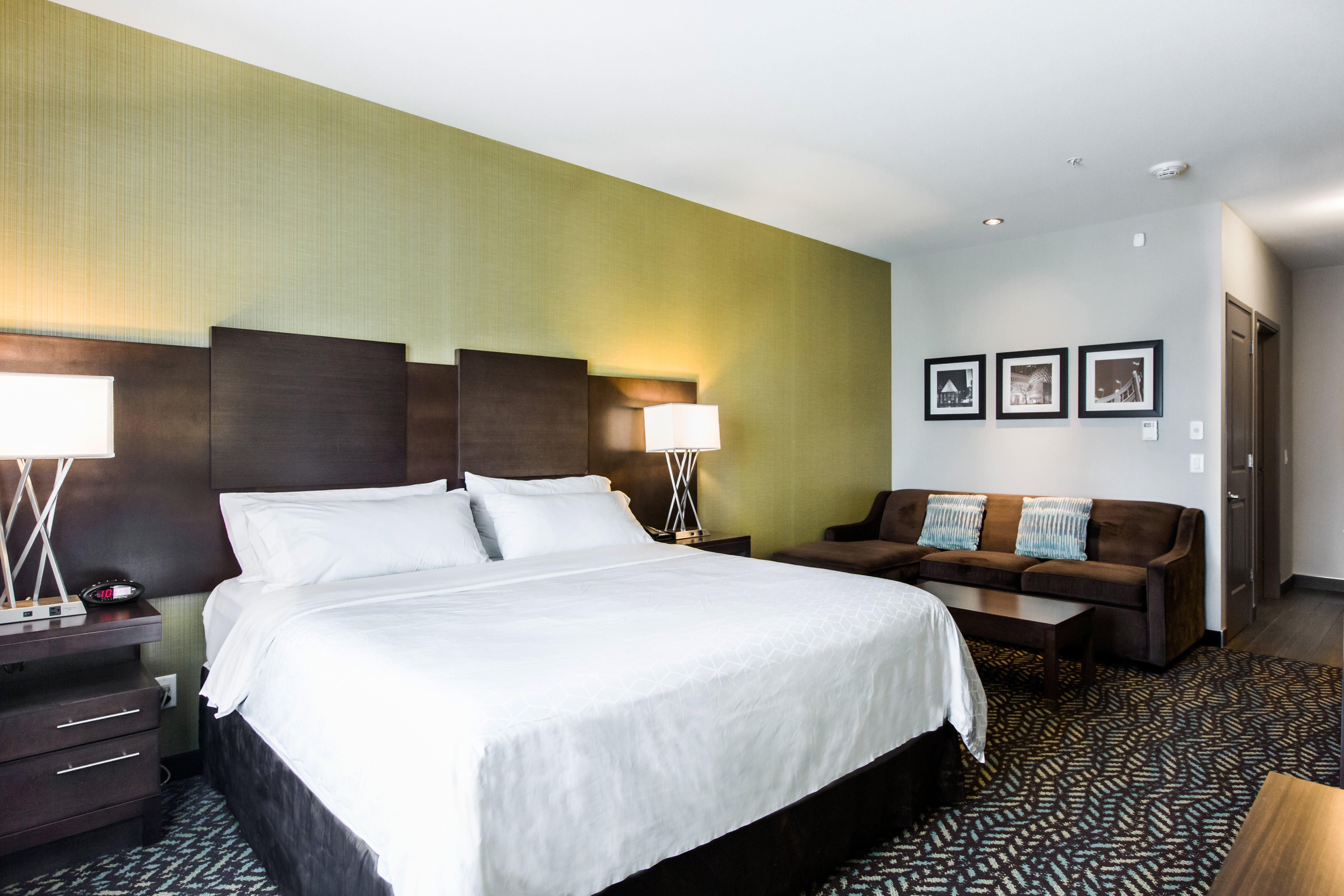 Holiday Inn Express & Suites Spruce Grove - Stony Plain By Ihg Bagian luar foto