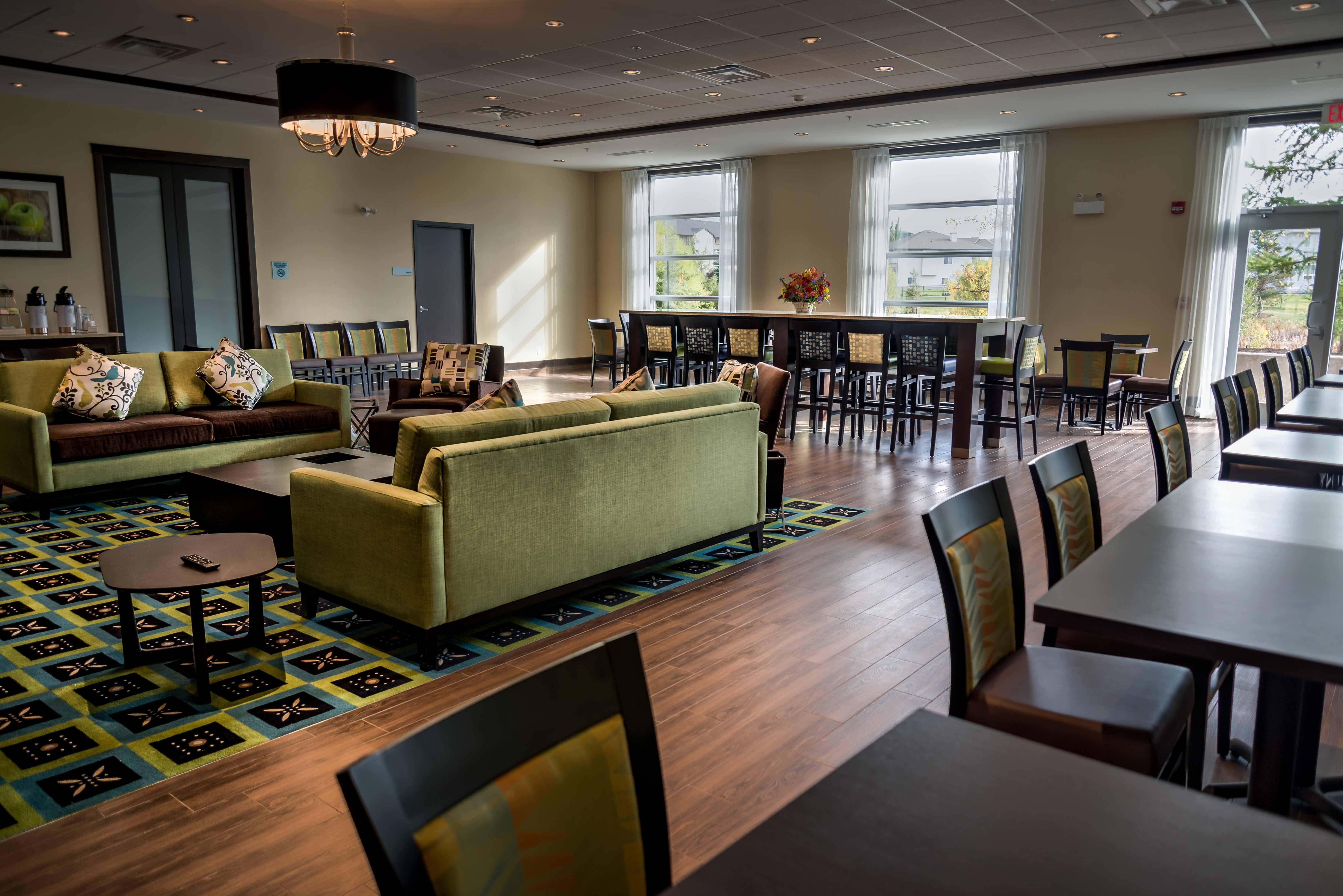 Holiday Inn Express & Suites Spruce Grove - Stony Plain By Ihg Bagian luar foto